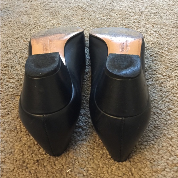 Women’s Salvatore Ferragamo shoes size 9 - Picture 6 of 7